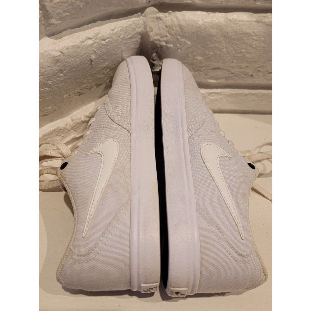 Nike White Sneakers Minimalist Design - Picture 9 of 12